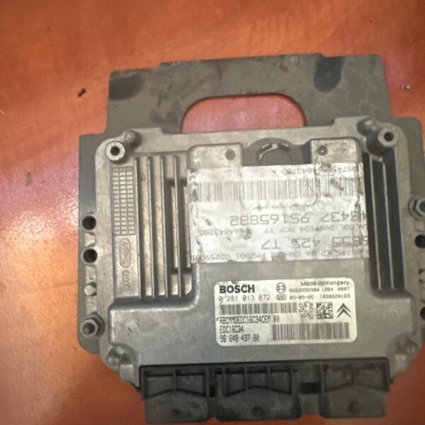 Calculateur moteur EDC16C34 Peugeot Partner 1.6 HDi - BOSCH - REF 0281013872 - HW 9664843780 - OEM 9653958980